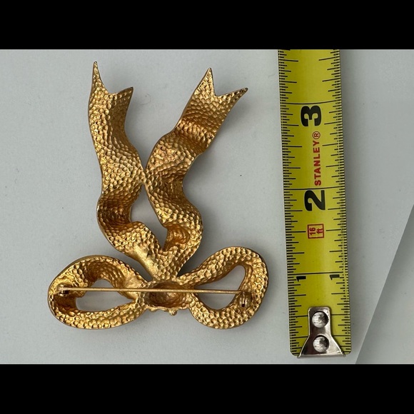 COPY - Large Silver and Gold Tone Bow Ribbon Brooch - Picture 2 of 2